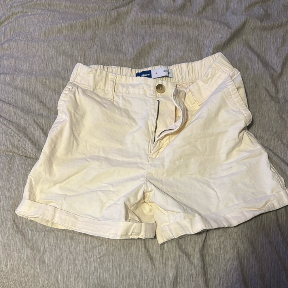 Small old navy shorts white